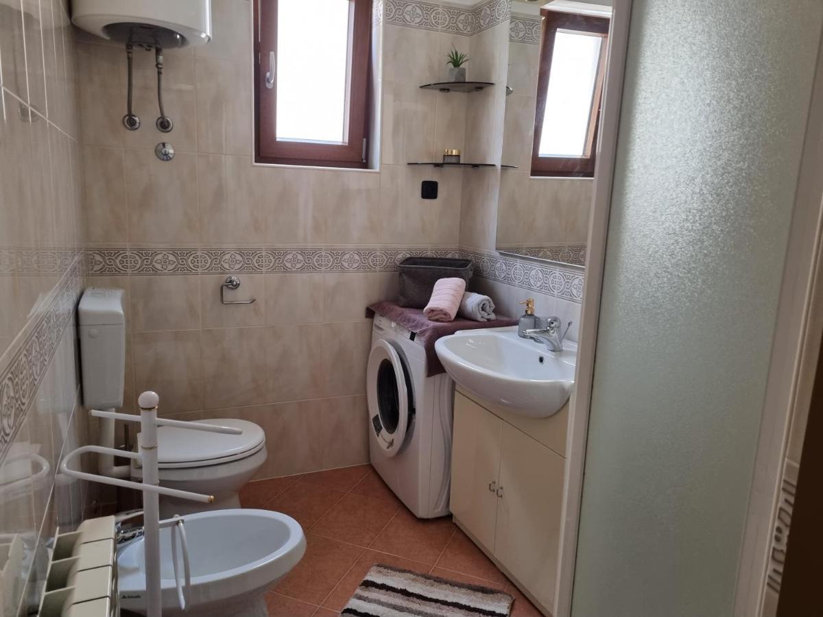 N&G Apartments 罗维尼 外观 照片