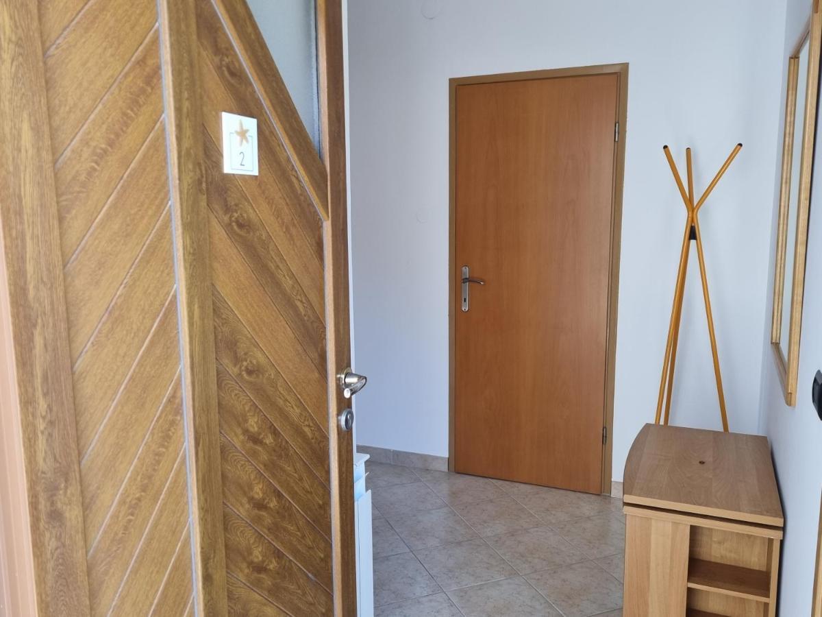 N&G Apartments 罗维尼 外观 照片