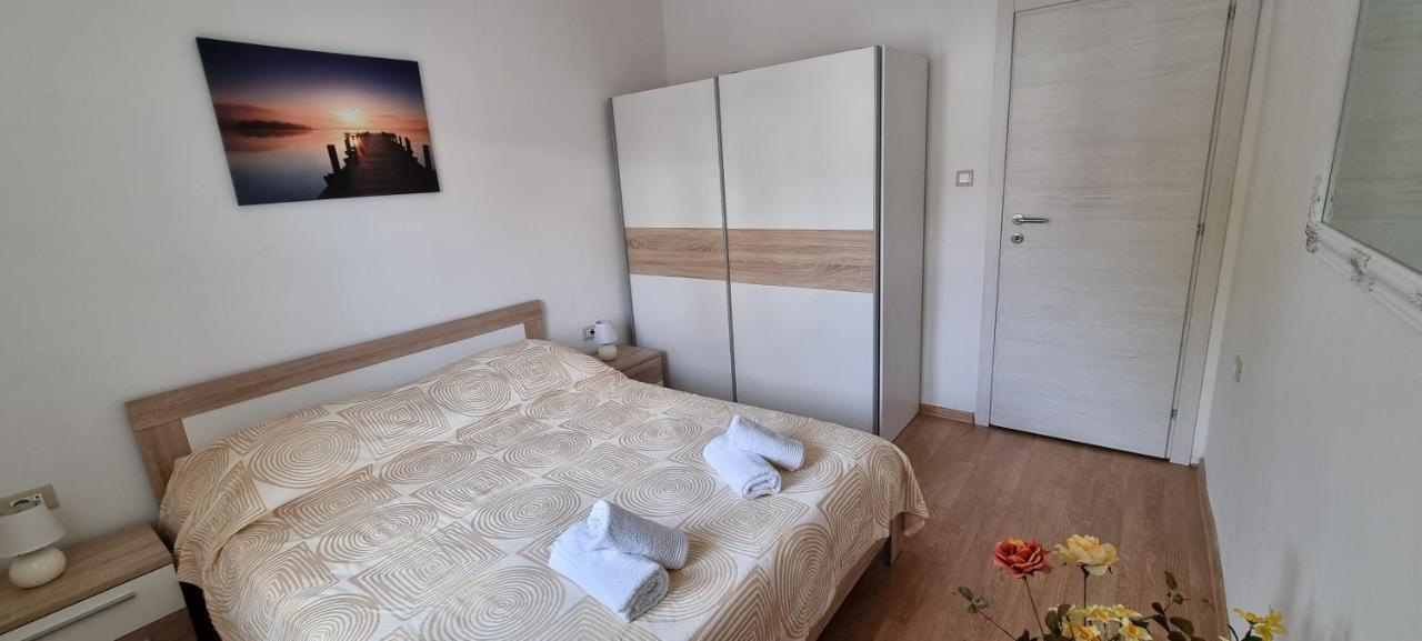 N&G Apartments 罗维尼 外观 照片