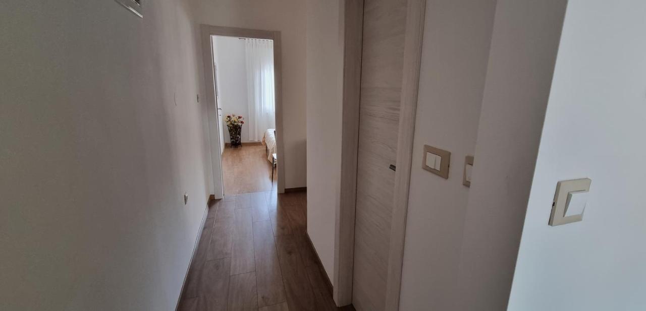 N&G Apartments 罗维尼 外观 照片